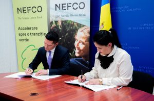 Au fost semnate 4 Acorduri de grant și 4 de împrumut între E5P, NEFCO și președinții de raion din Florești, Ialoveni, Nisporeni și Telenești pentru finanțarea proiectelor din domeniul eficienței energetice