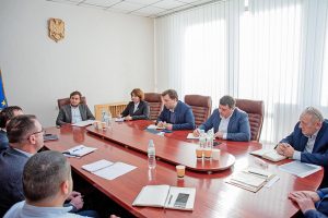 Ministrul Economiei, Dumitru Alaiba, a avut o întâlnire cu administratorii Zonelor Economice Libere (ZEL) din Republica Moldova, în cadrul căreia au fost discutate o serie de subiecte legate de perspectivele funcționării acestor platforme investiționale