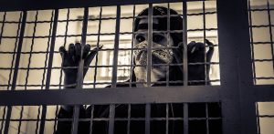 Parlamentul Republicii Moldova găzduiește, în aceste zile, o expoziție dedicată sărbătorilor de iarnă. Aceasta conține lucrări confecționate de deținuții din instituțiile penitenciare din țară