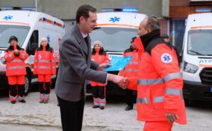 Ambulanțe noi la 903