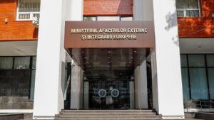 Ministerul Afacerilor Externe și Integrării Europene (MAEIE) a confirmat decesul în localitatea Hatay din Turcia a 3 cetățeni moldoveni, o femeie în vârstă de 36 de ani și 2 copii minori, membri ai aceleeași familii, după seismele produse luni.
