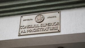 În ședința din 30 martie Parlamentul a aprobat proiectele de hotărâre prin care Tatiana Ciaglic, Ion Guzun și Alexandru Postica au fost numiți ca membri ai Consiliului Superior al Magistraturii (CSM) pentru un mandat de șase ani, deblocând criza actuală în justiție.