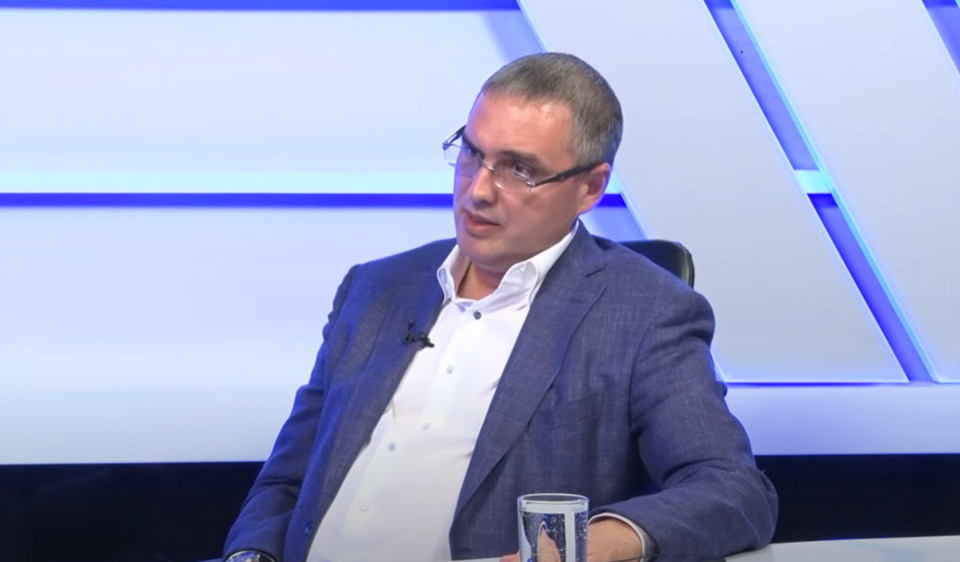 Renato Usatîi în cadrul emisiunii "Puterea a 4-a": Sandu va face tot posibilul ca Igor Dodon să fie candidatul socialiștilor în alegerile prezidențiale, deoarece orice alt candidat o poate învinge. Criticând guvernarea, Usatîi declară că manifestarea din 21 mai și summit-ul de pe 1 iunie la o vinărie privată este publicitate electorală.