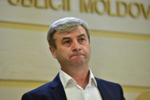 Corneliu Furculiță, membru al Fracțiunii parlamentare BCS, pe cale să-și piardă mandatul de deputat. Inspectorii Autorității Naționale de Integritate (ANI) au emis un act de constatare despre existența unei diferențe semnificative între veniturile obținute și cheltuielile făcute de acesta în sumă de peste 8 milioane de lei pentru perioada anilor 2017-2018.
