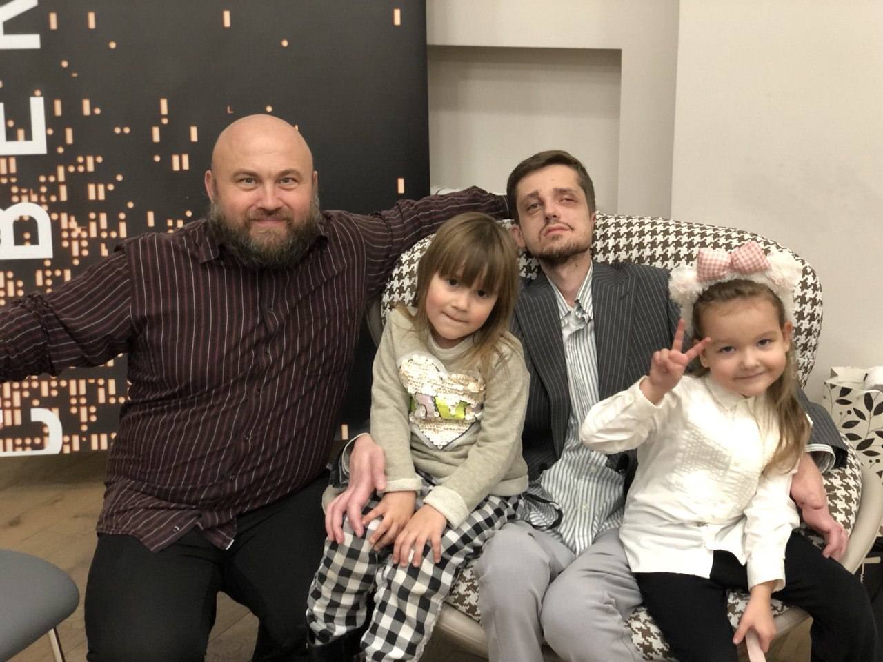 595269539_886354057078244_5766796387722733342_n